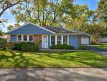 353 Blackhawk Dr - Photo 1 of 1