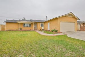 featured image of 14924 Loretta Dr