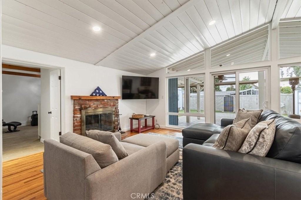 16750 Septo St - Photo 6 of 34