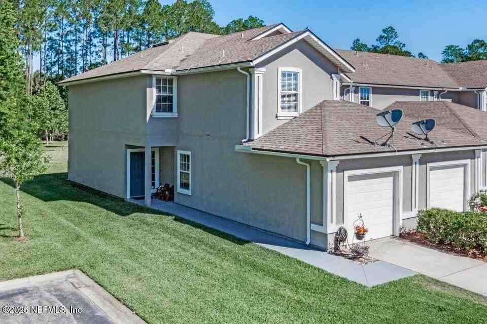 215 Scrub Jay Drive - Photo 5 of 9