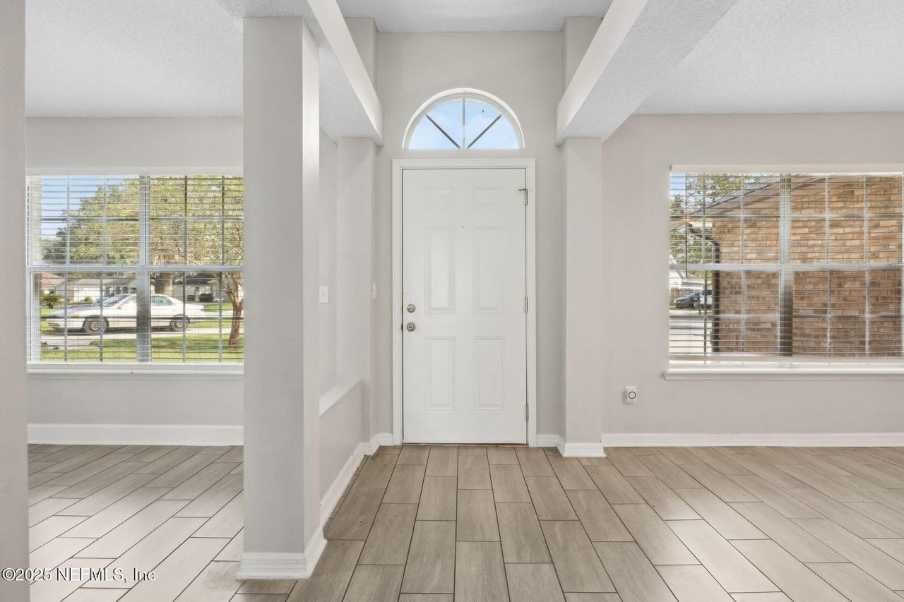 3446 Bristol Bridge Rd - Photo 7 of 43