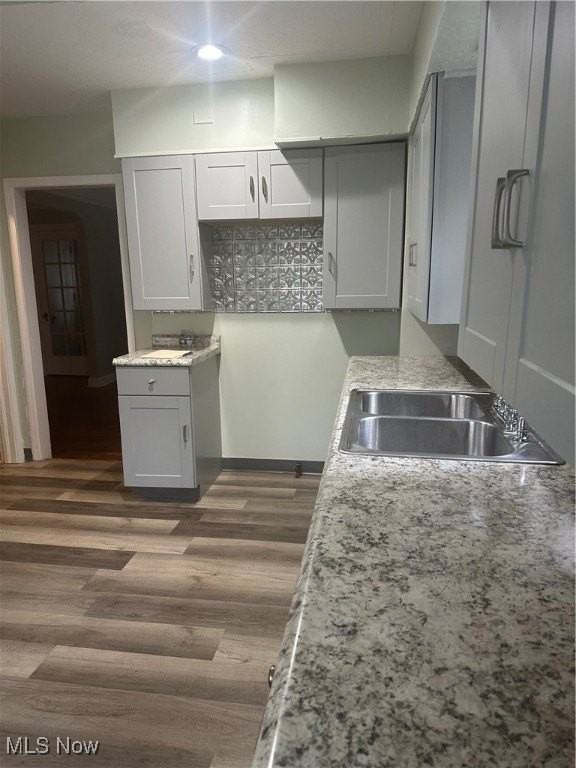 3986 Bluestone Rd - Photo 6 of 34