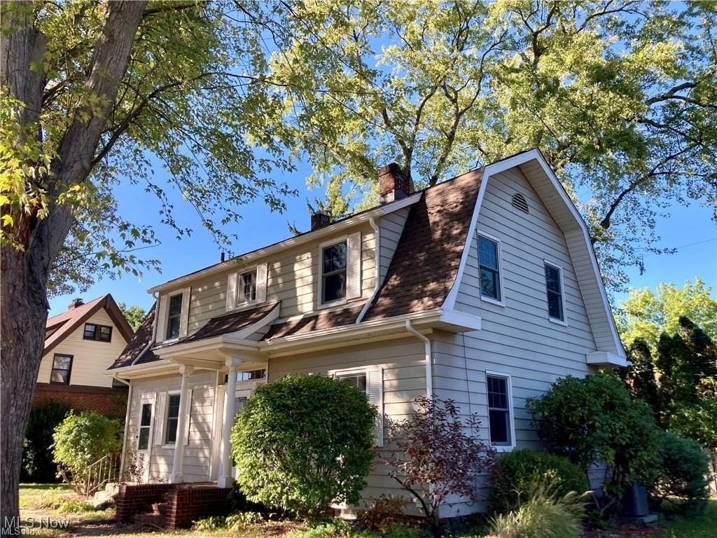 227 Crescent Dr - Photo 3 of 15