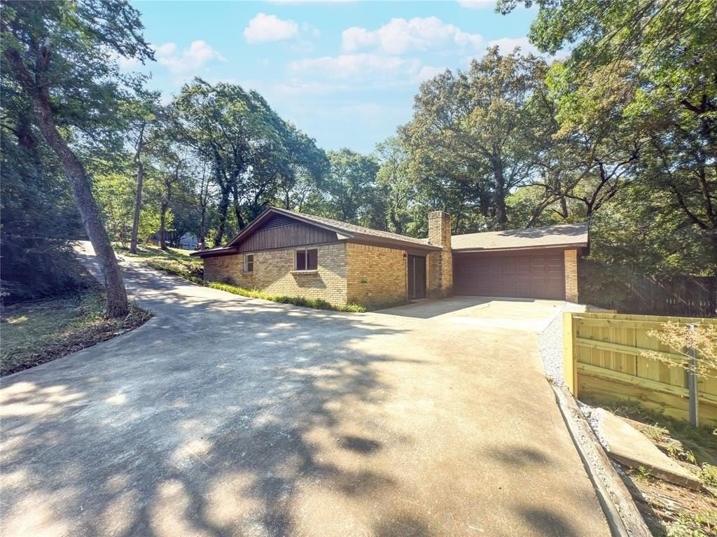 1310 Bow Creek Drive - Photo 3 of 37