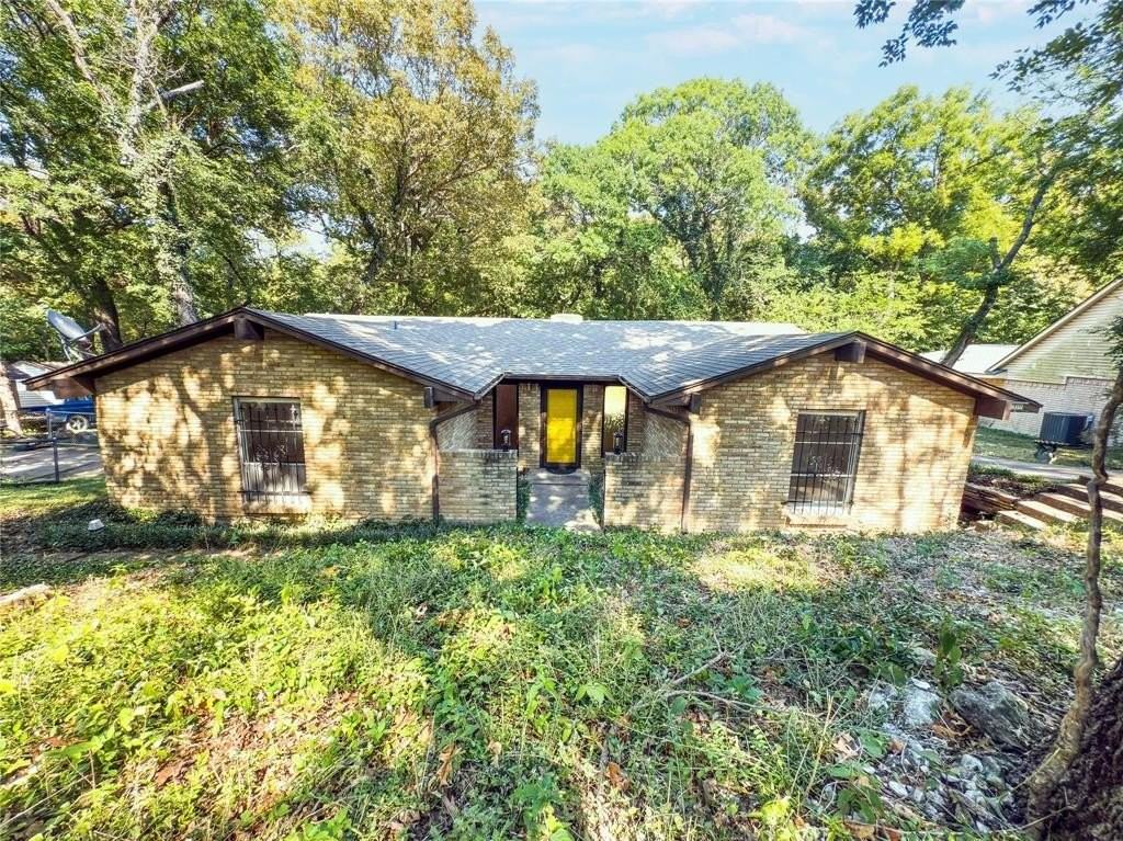 1310 Bow Creek Drive - Photo 4 of 37