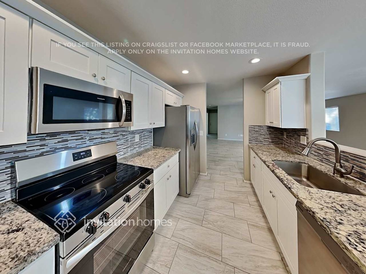 1039 E Desert Moon Trl - Photo 7 of 18