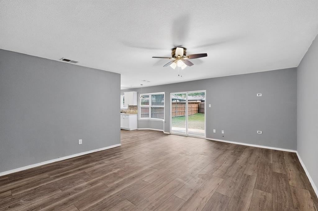 5717 Macrae St - Photo 4 of 32