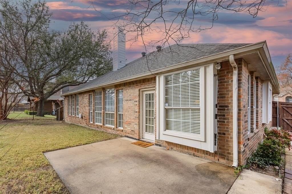 5712 Lafayette Drive - Photo 7 of 38