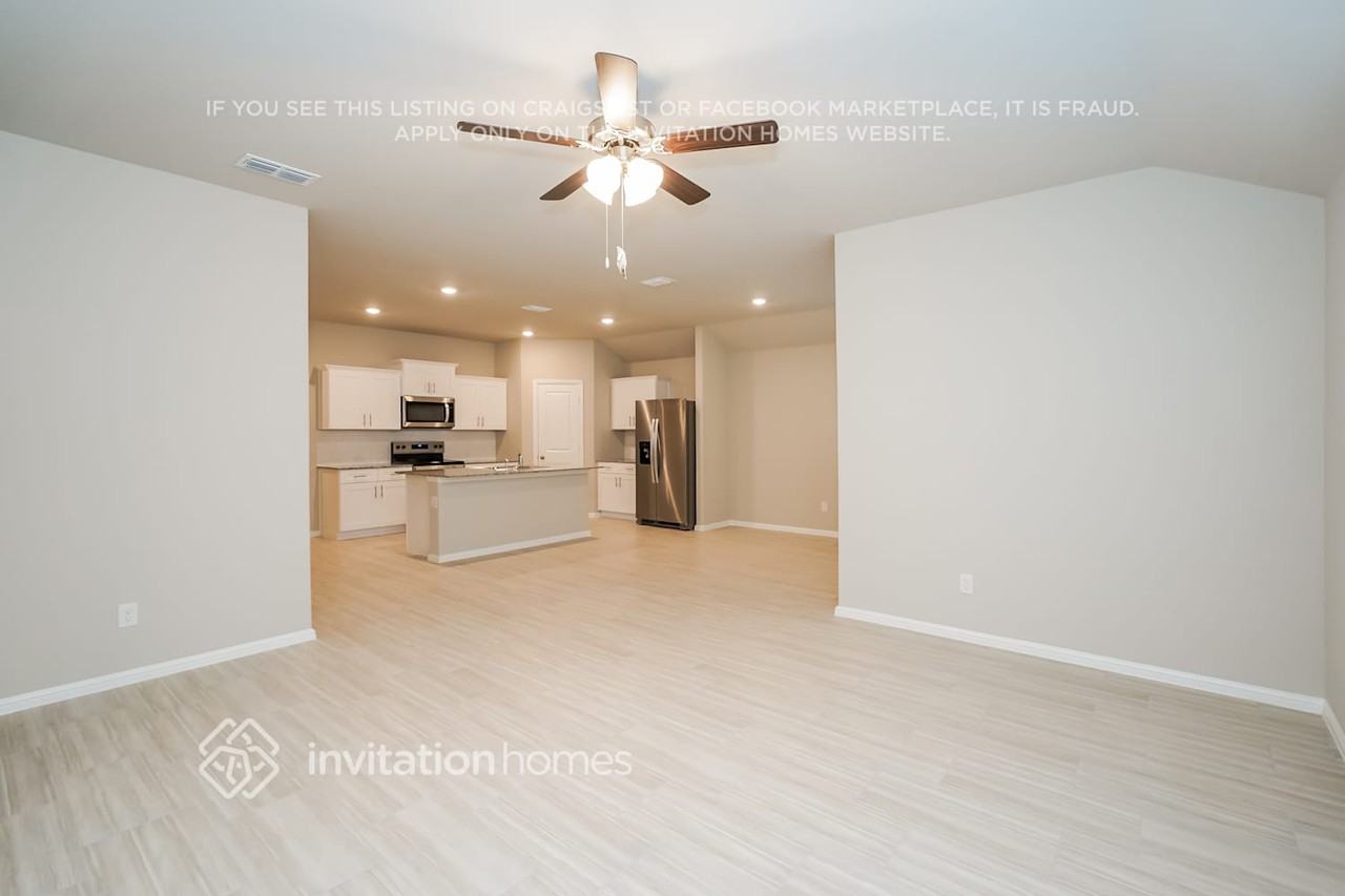 432 Kaufman Dr - Photo 4 of 17