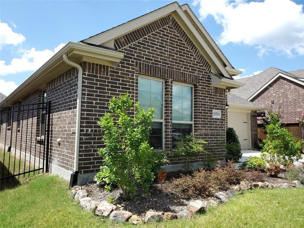 2129 Bishop Barrel Ln - Photo 3 of 40