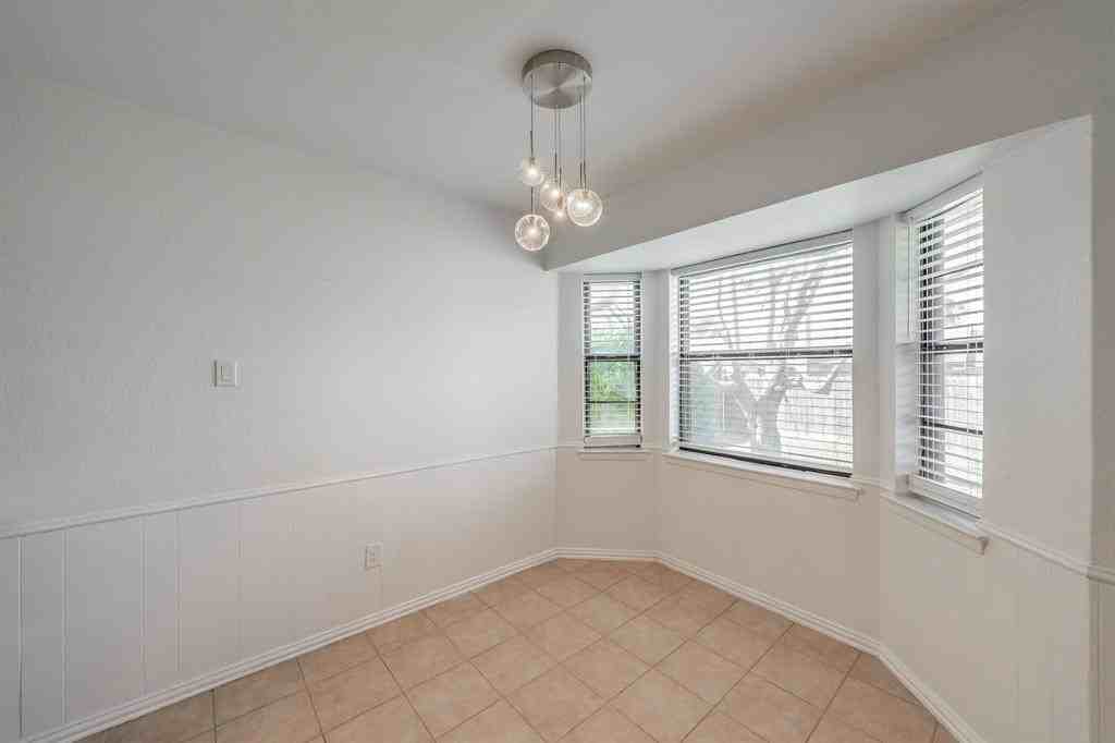 6225 Sunnybrook Drive - Photo 5 of 21