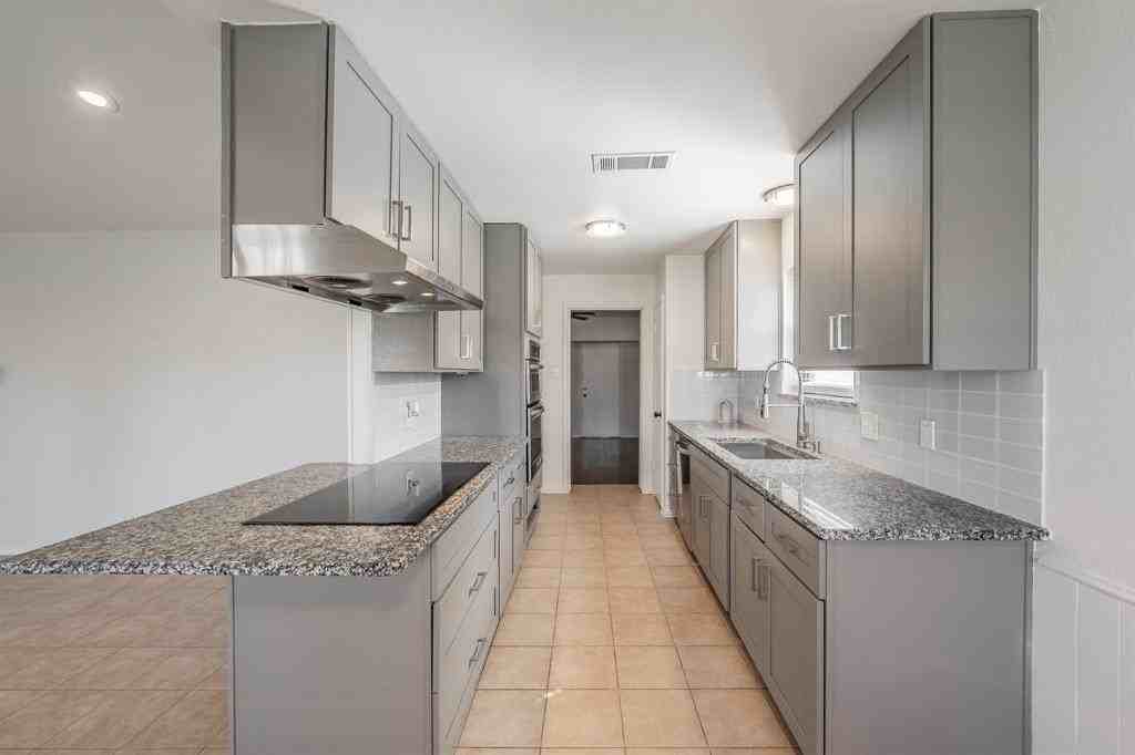 6225 Sunnybrook Drive - Photo 7 of 21