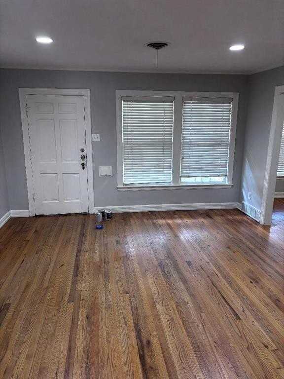 3613 Stadium Drive - Photo 4 of 8