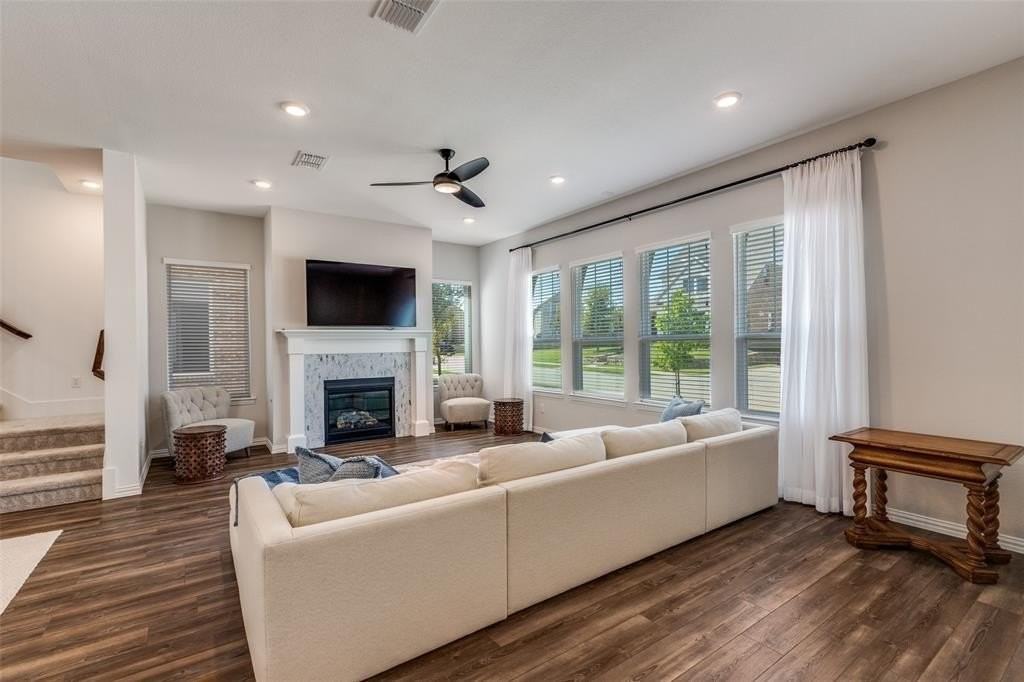 3309 Sarala Ct - Photo 4 of 36