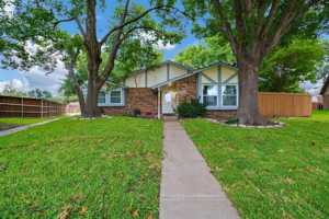 featured image of 2520 Majestic Dr