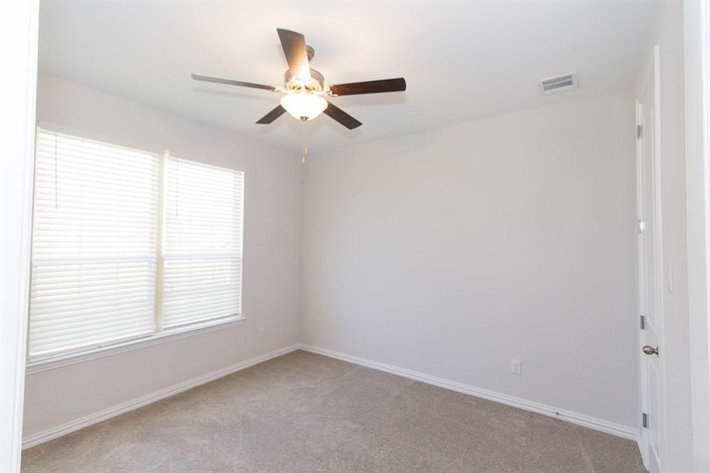 1859 Barnhill Ln - Photo 4 of 30