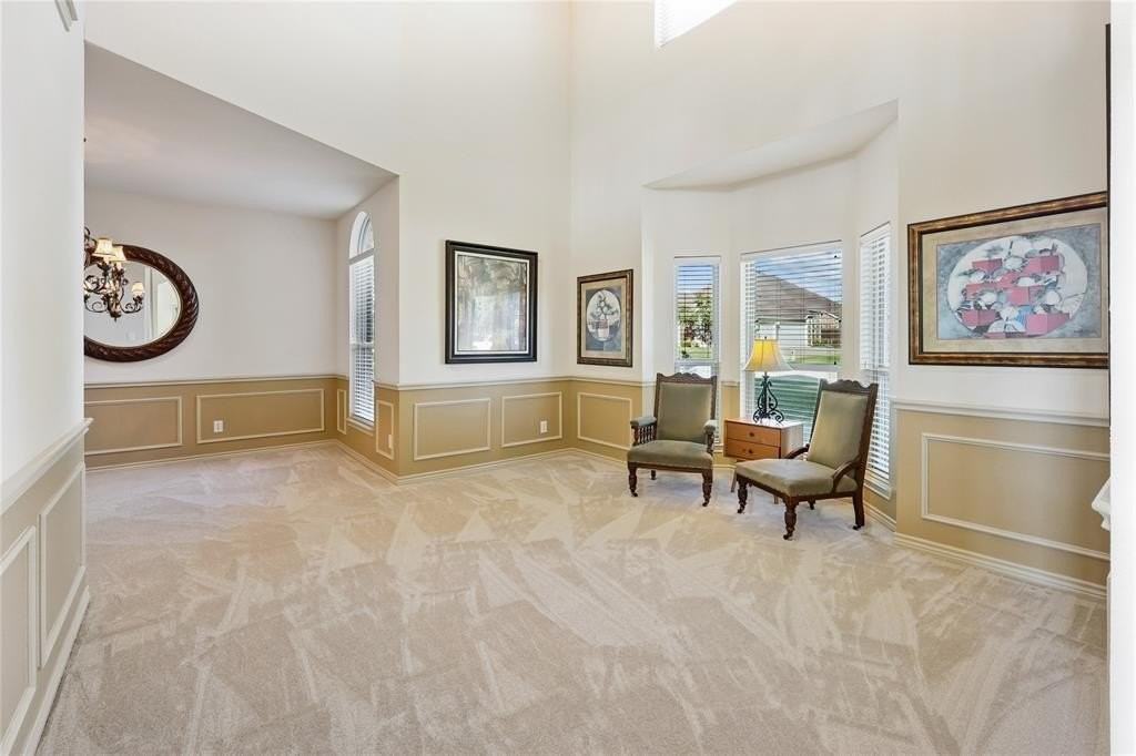 3605 Winchester Court - Photo 5 of 35