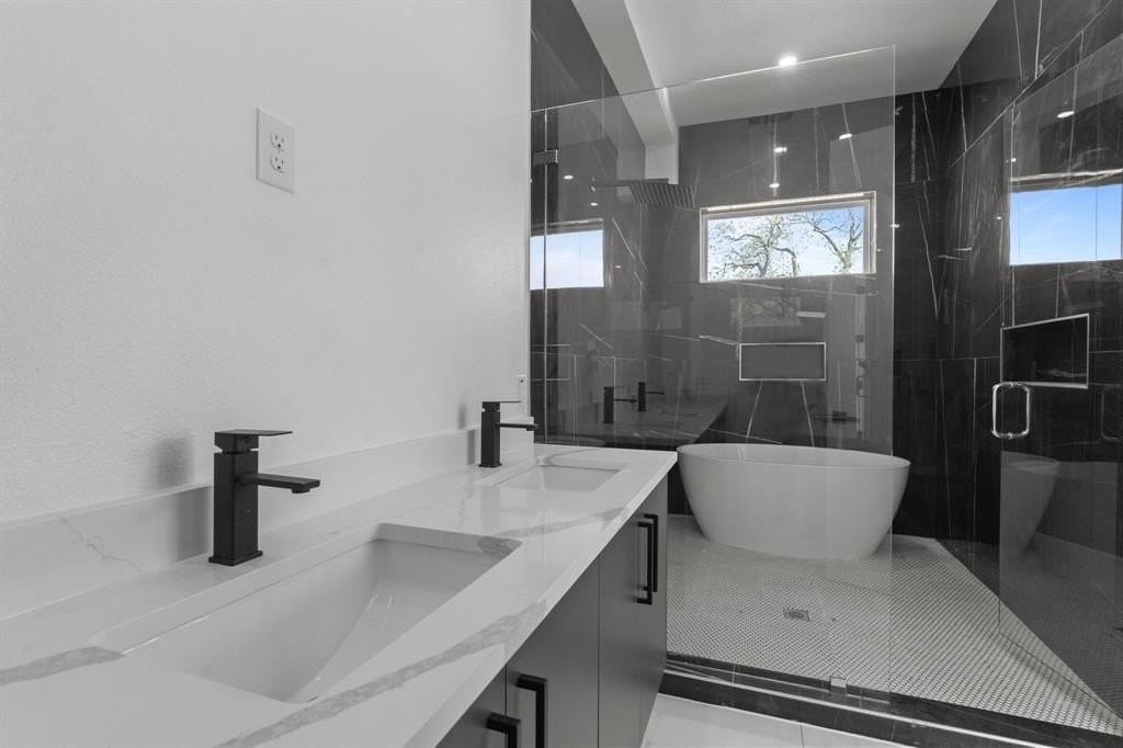 1847 Pollard St - Photo 6 of 11