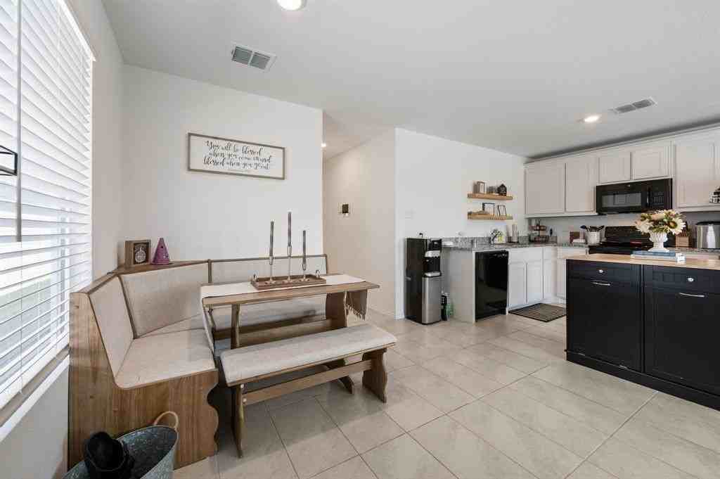 130 Herman Ln - Photo 5 of 19