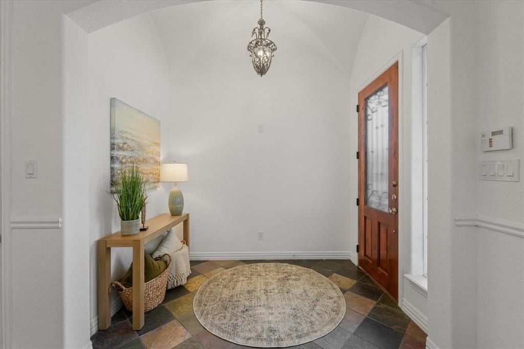 5700 Ridgerock Rd - Photo 5 of 31