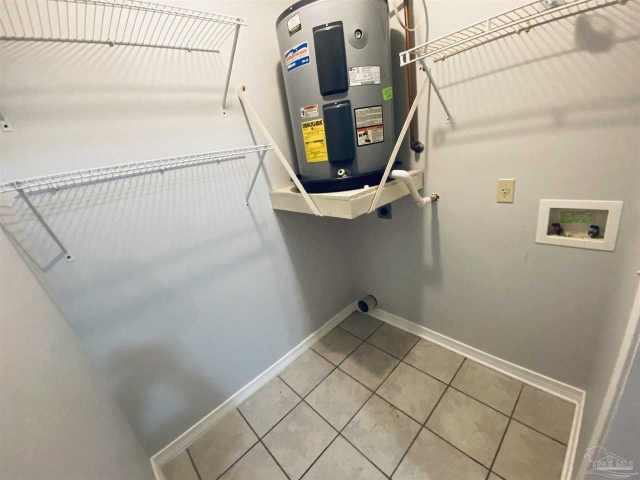 1000 Sable Dr #B - Photo 3 of 10