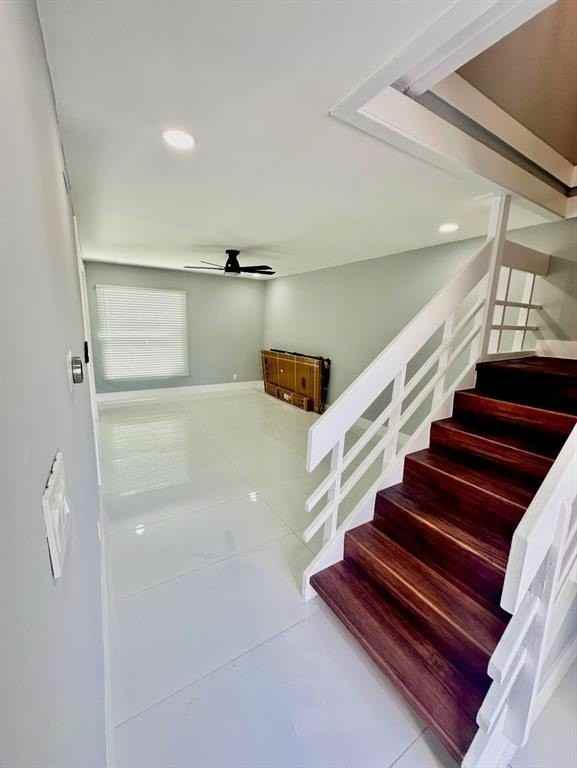 320 Sunshine Dr - Photo 3 of 14