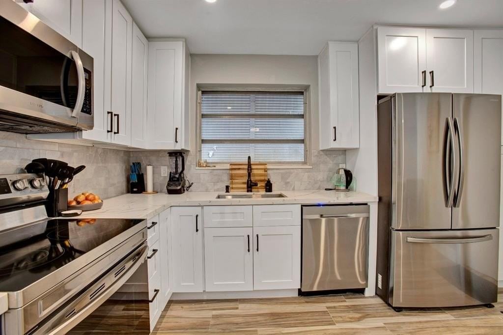 2632 Madison St - Photo 4 of 36