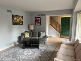 featured image of 2759 Dearborn Ave