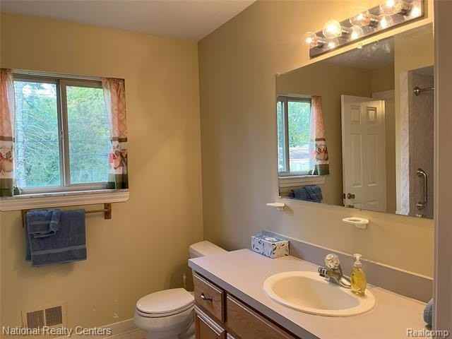 2759 Dearborn Ave - Photo 7 of 27