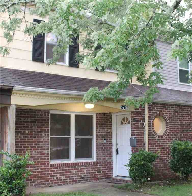 5776 W Hastings Arch - Photo 2 of 38