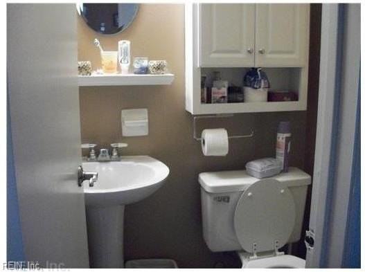 4343 Hialeah Dr - Photo 3 of 6