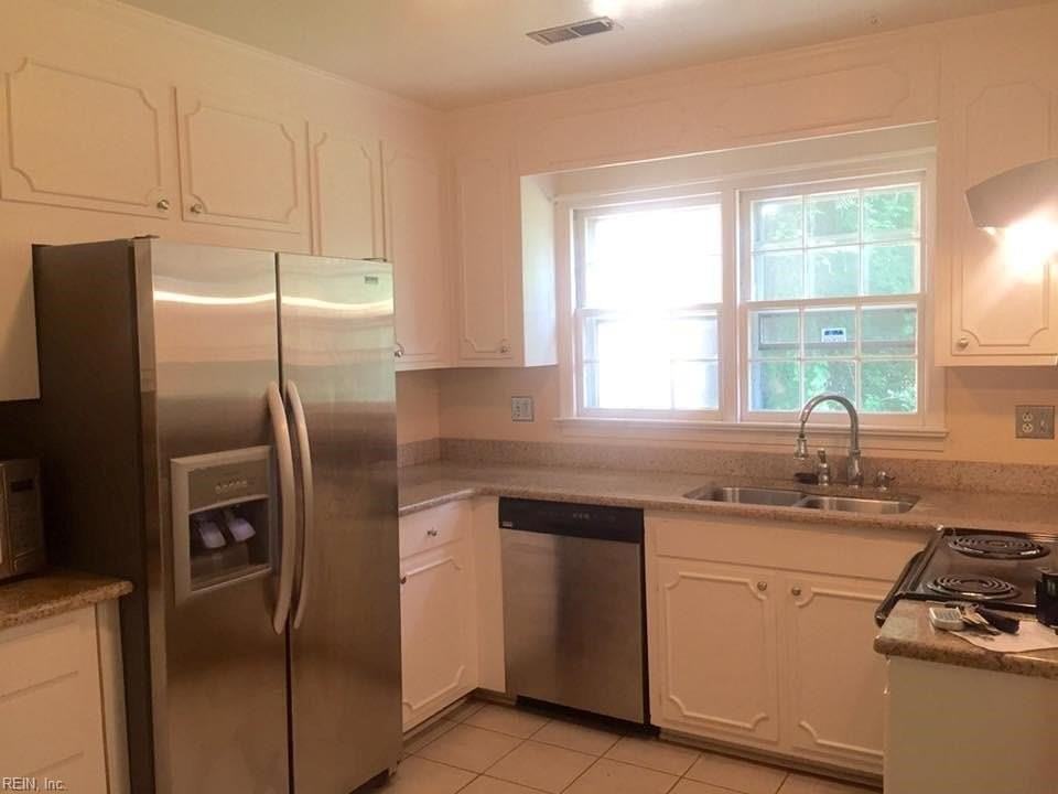 500 Carters Grove Ct - Photo 4 of 24