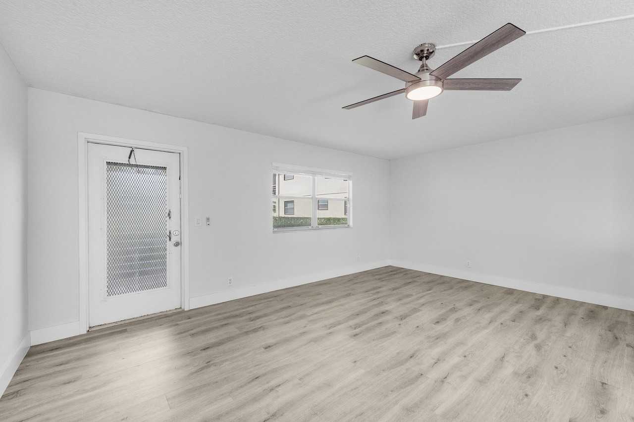 59 Saxony Circle - Photo 6 of 31