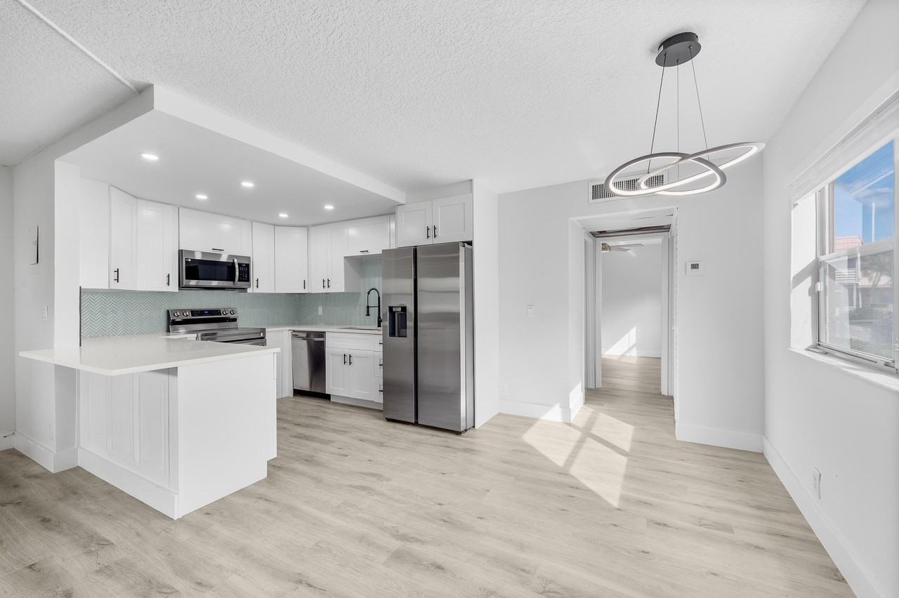 59 Saxony Circle - Photo 7 of 31