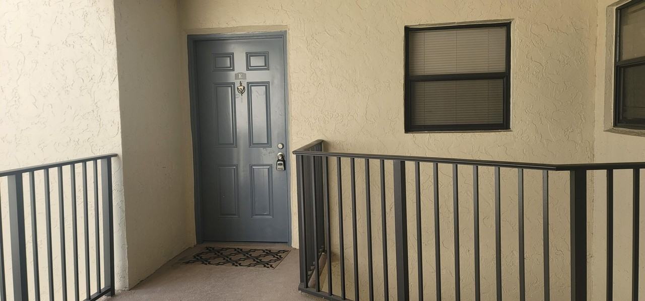 1523 Lake Crystal Drive #E - Photo 2 of 27