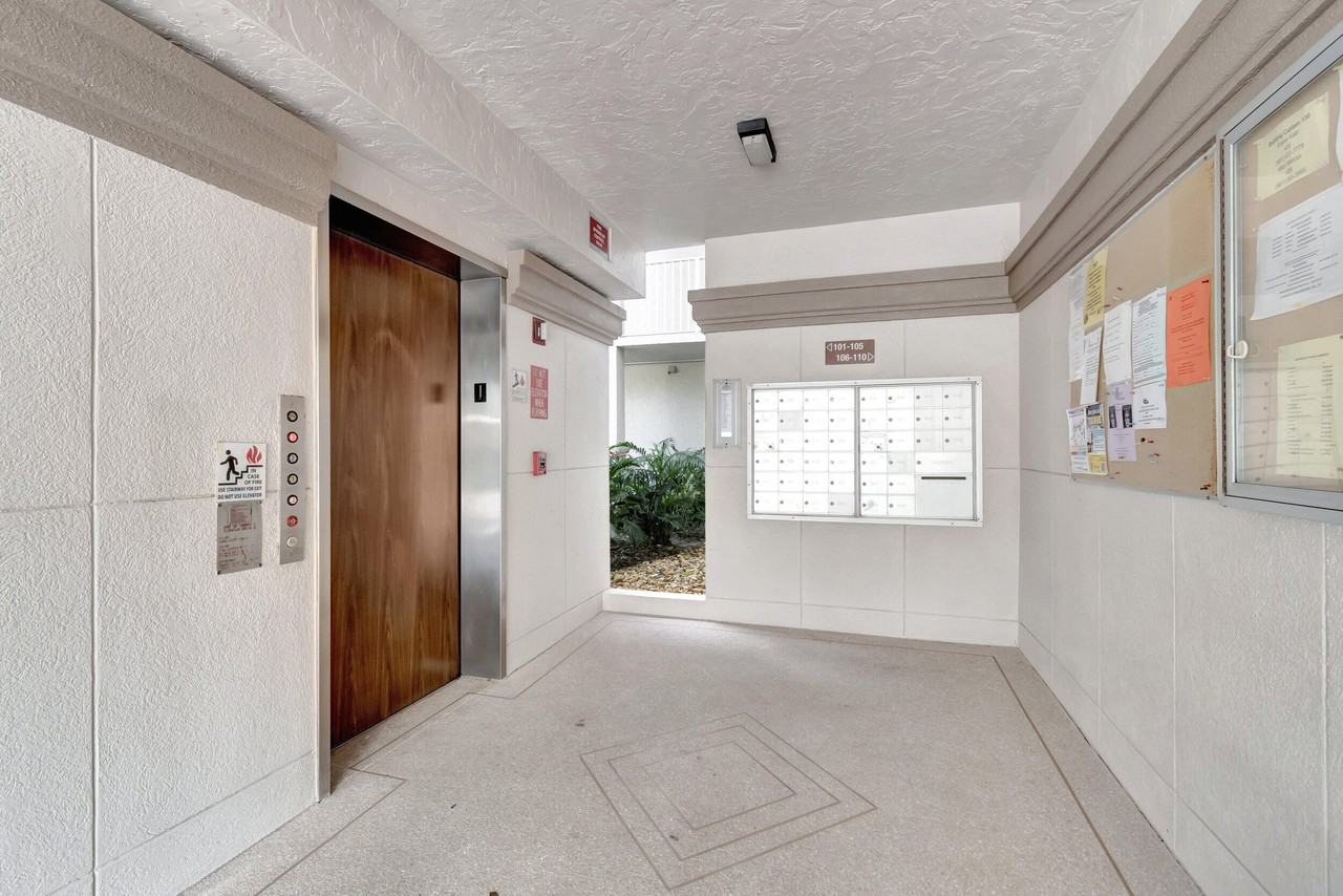 14096 Huntington Pointe Dr #407 - Photo 2 of 50