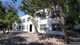 503 W Kings Hwy #204 - Photo 1 of 1