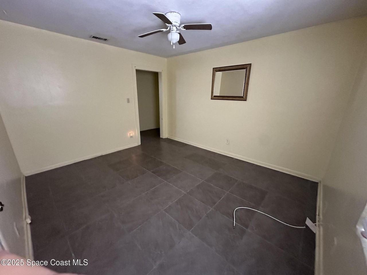 1057 S Deleon Ave Unit B #B - Photo 2 of 10