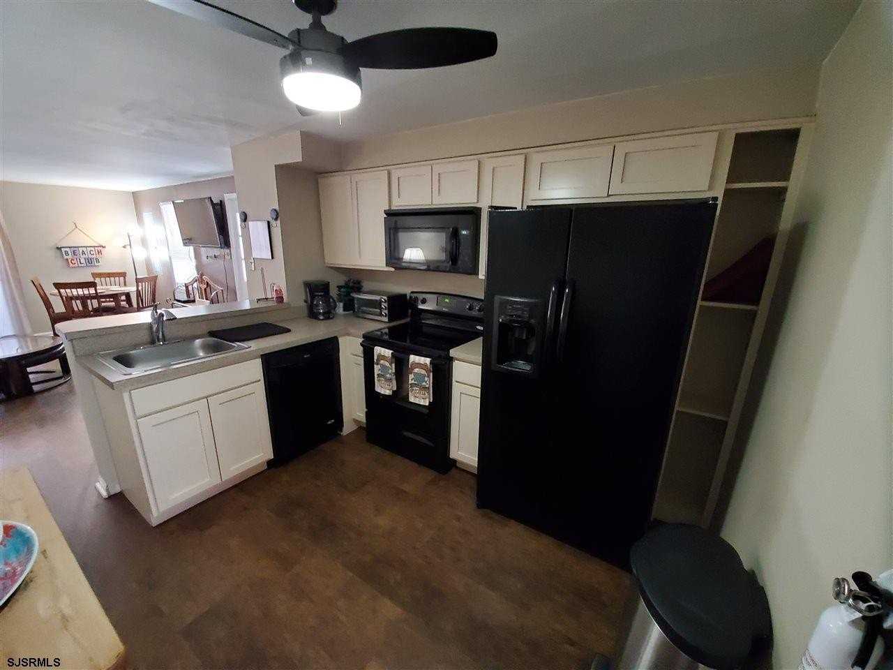 9720 Winchester Ave - Photo 7 of 25