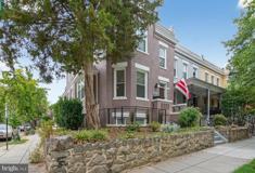 1014 10th Street Northeast #1 - Photo 1 of 1