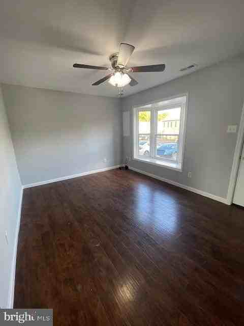 403 Strathaven Ct - Photo 2 of 23