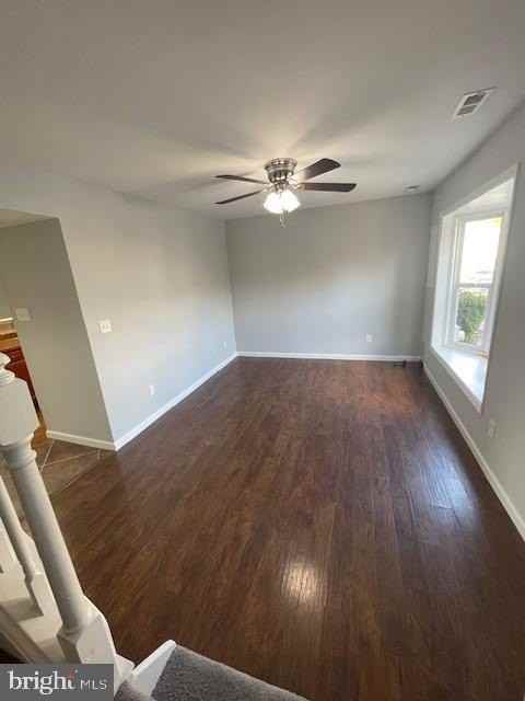 403 Strathaven Ct - Photo 4 of 23