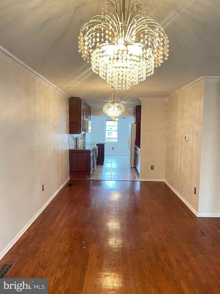 2313 Westport Ln - Photo 3 of 34