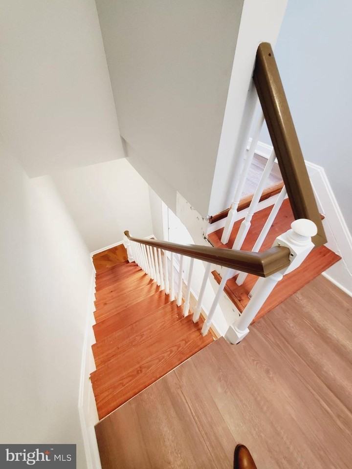 27 N Fulton Ave - Photo 5 of 20