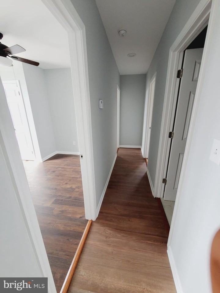 27 N Fulton Ave - Photo 6 of 20