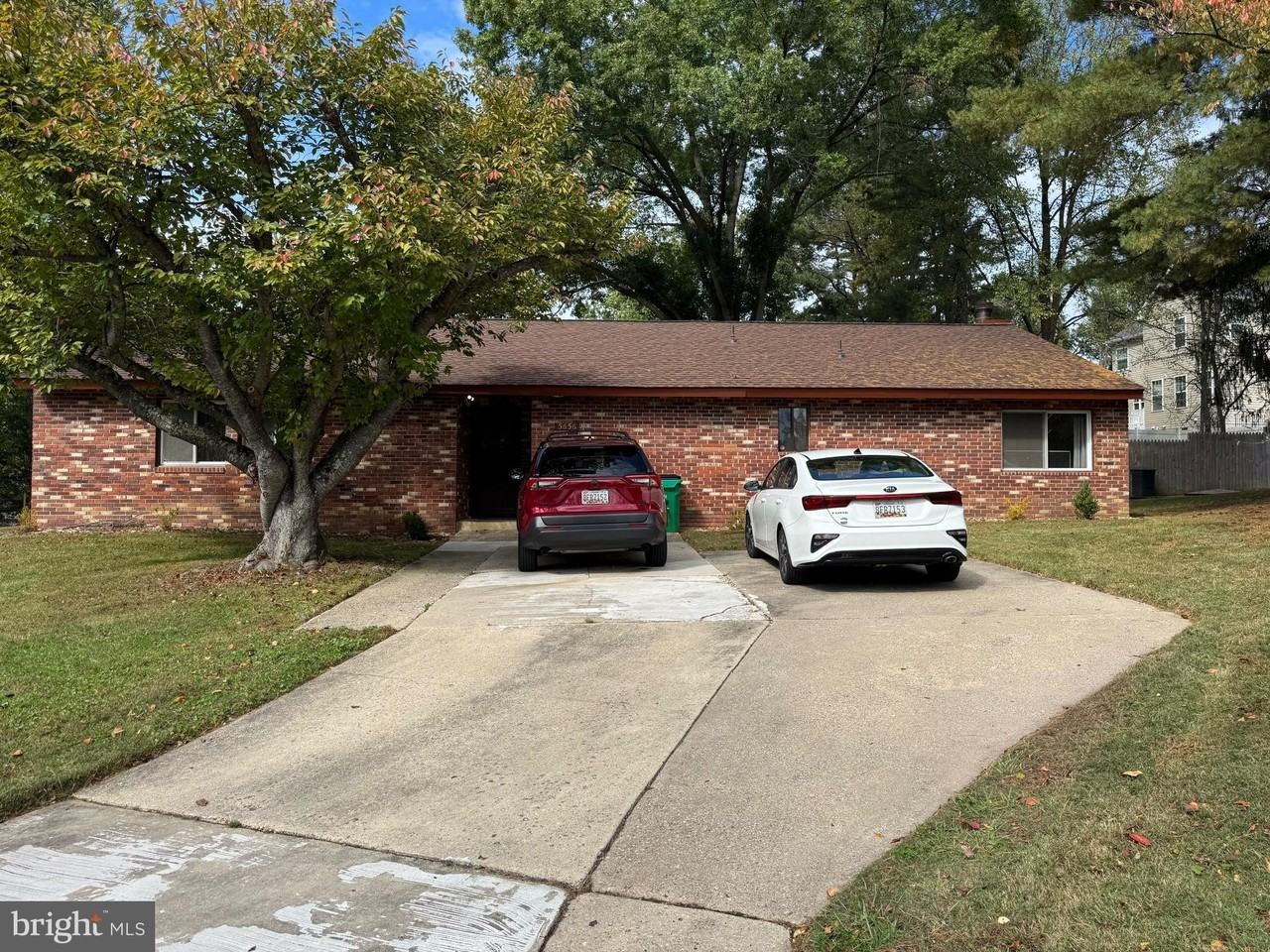 5656 Shadowfall Terrace - Photo 2 of 41