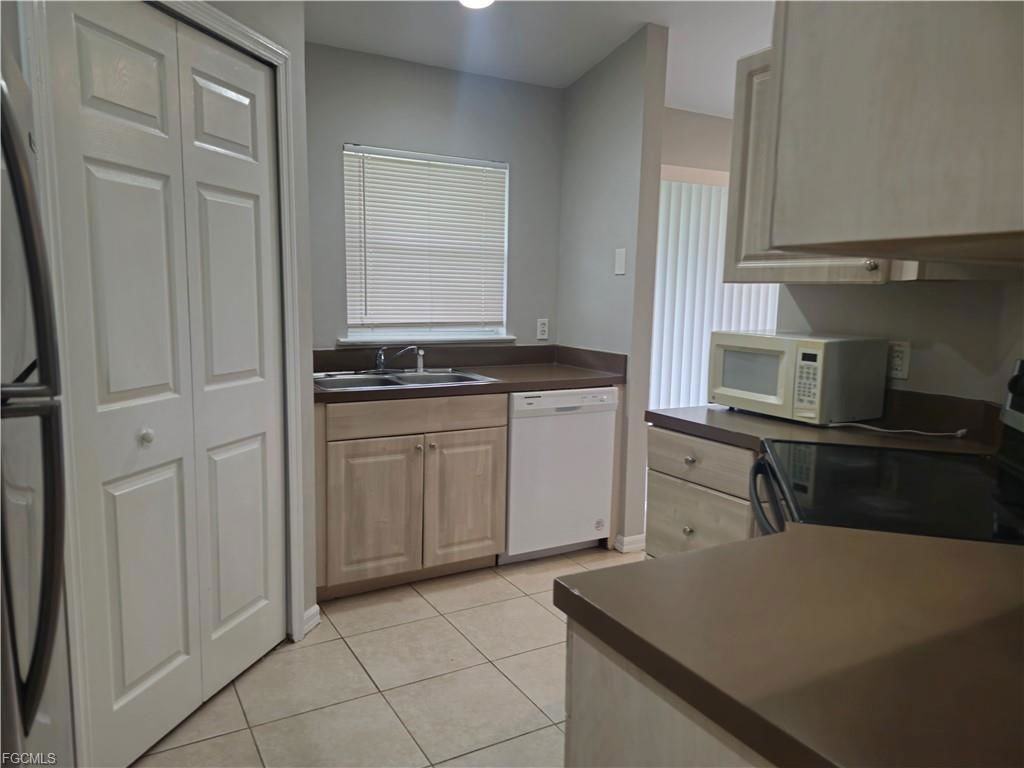 4403 22nd St Sw - Photo 3 of 8