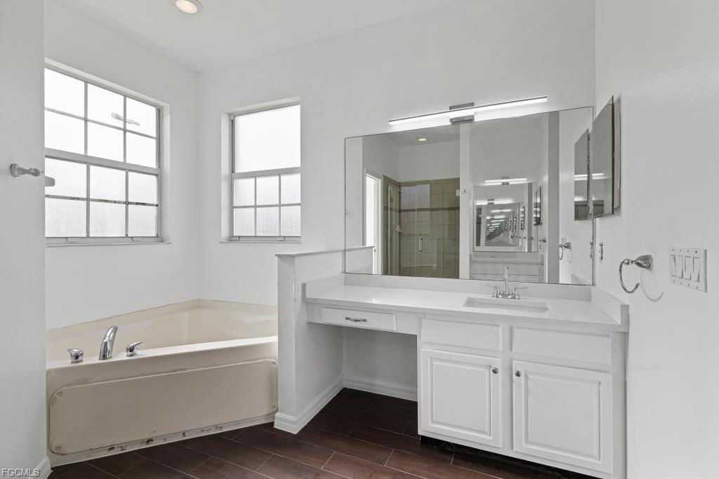 2800 Amberwood Ln - Photo 6 of 8