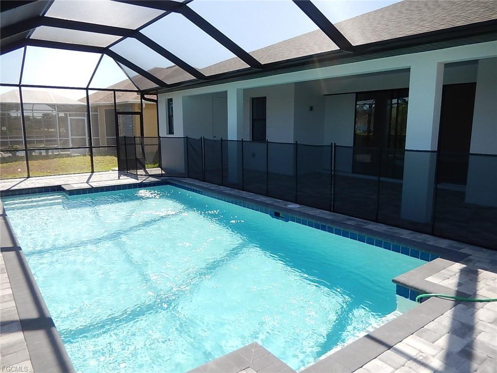 1113 Sw 1st Ter - Photo 3 of 8