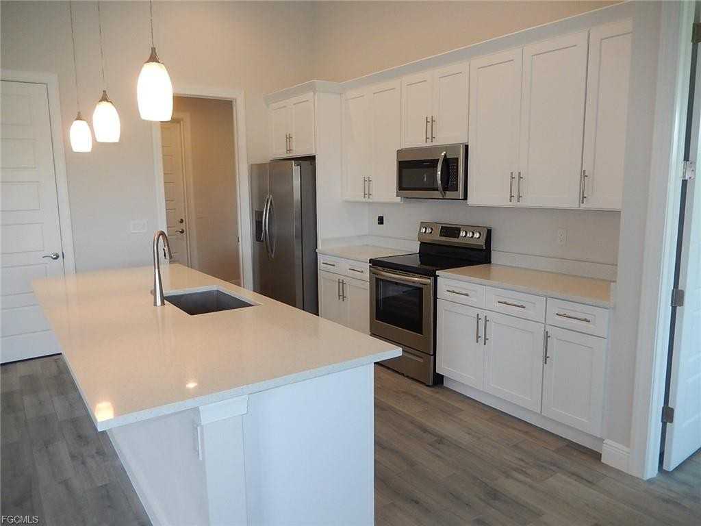 1113 Sw 1st Ter - Photo 7 of 8